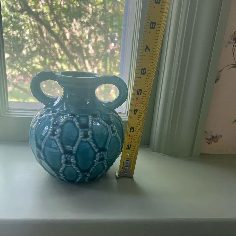 Pretty vase